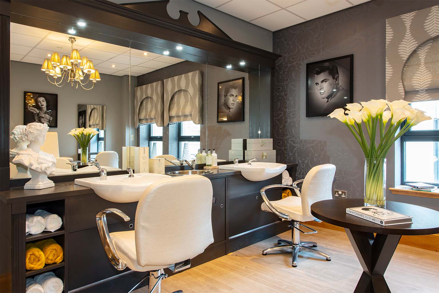 chairs and sinks in luxury hair salon